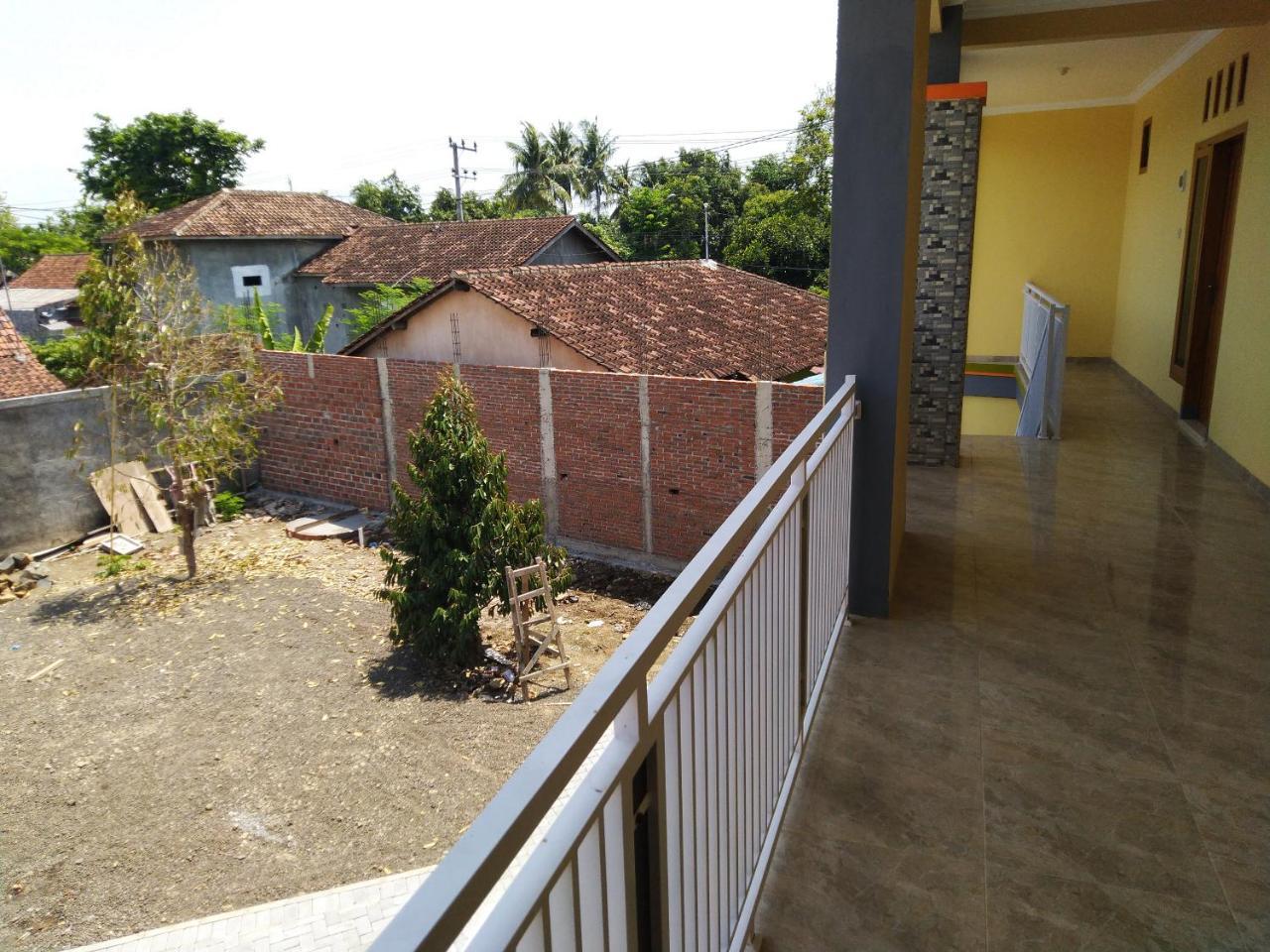 R3 Brawijaya Homestay Banyuwangi  Luaran gambar