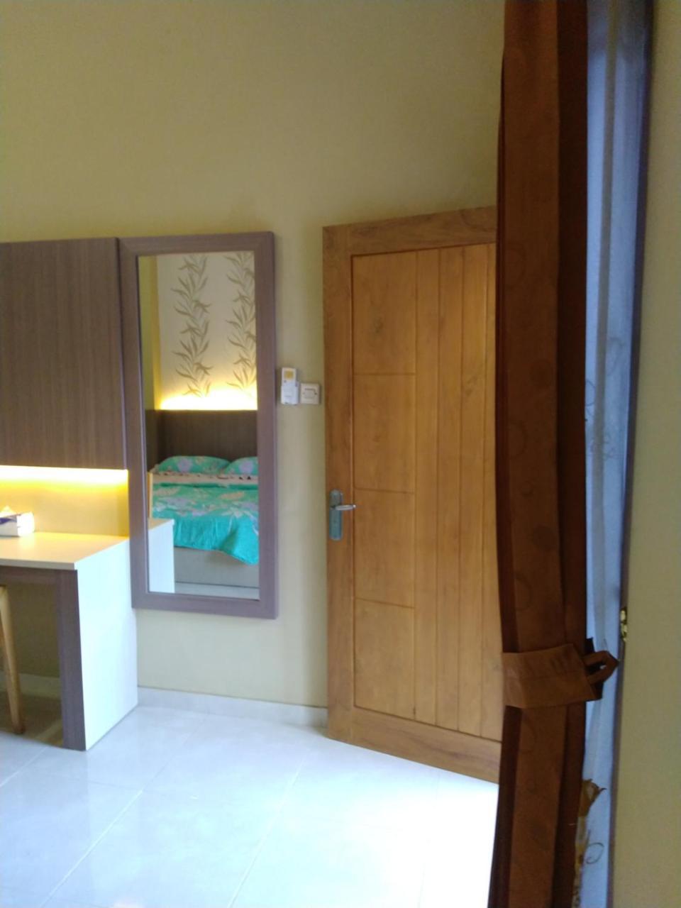 R3 Brawijaya Homestay Banyuwangi  Luaran gambar