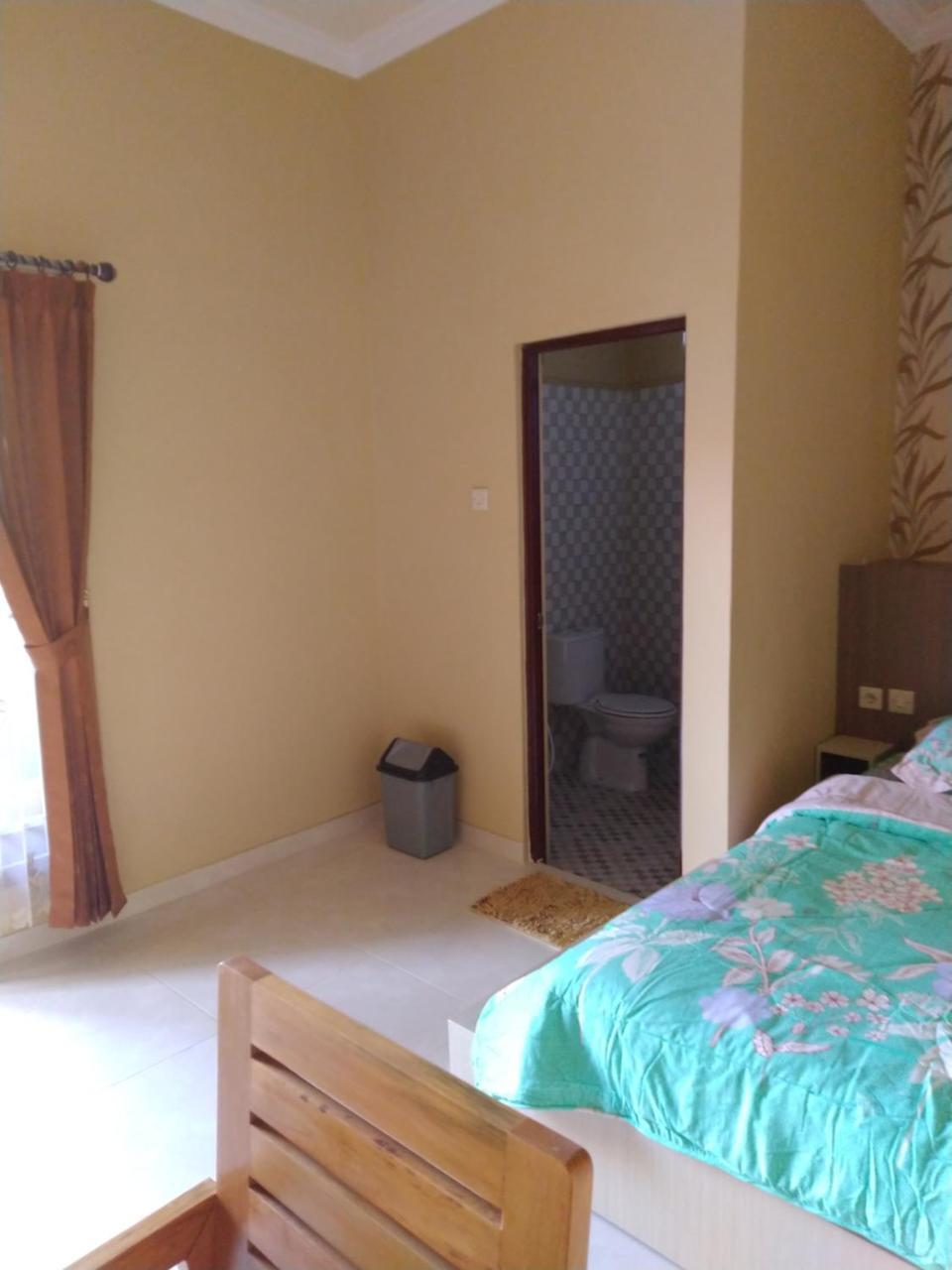 R3 Brawijaya Homestay Banyuwangi  Luaran gambar