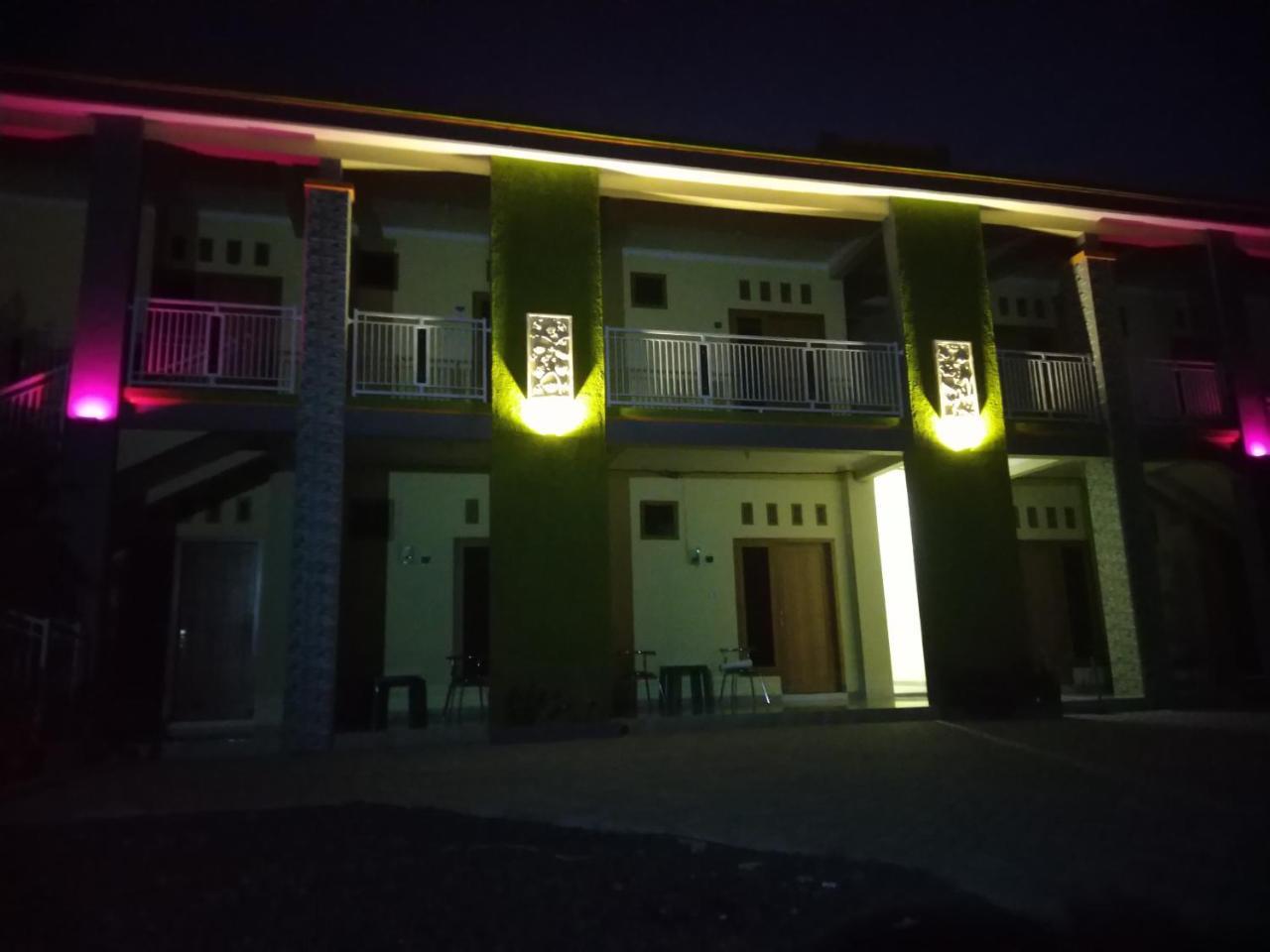 R3 Brawijaya Homestay Banyuwangi  Luaran gambar