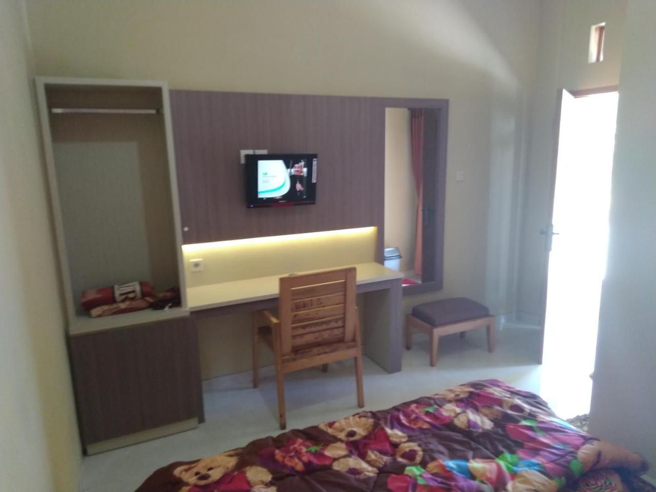 R3 Brawijaya Homestay Banyuwangi  Luaran gambar