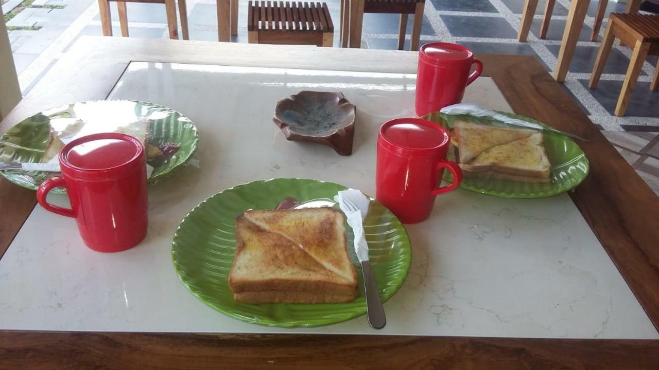 R3 Brawijaya Homestay Banyuwangi  Luaran gambar
